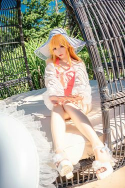 [COS福利] Coser小姐姐星之迟迟 - 鸣夏 黎塞留(30P)-沙滩