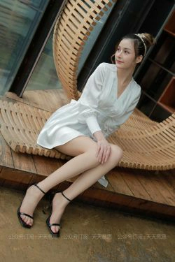 [IESS异思趣向] 丝享家 800：九妹《法式连衣裙》(90P)-美腿,高跟,美脚