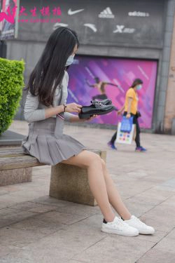 [大生模拍] 特辑 换上工作装的兼职学妹(33P)-