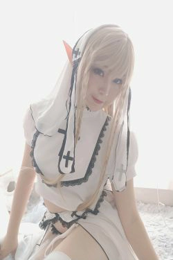 [网红COSER写真] 小容仔咕咕咕 - 容鸽(36P)-COS