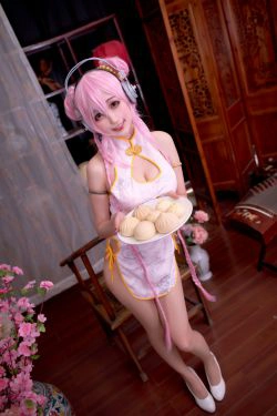 [网红COSER写真] 周叽是可爱兔兔 - 旗袍索尼子(14P)-女仆
