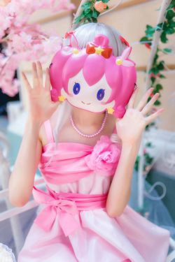 [网红COSER写真] 动漫博主Kitaro_绮太郎 - 和泉纱雾(17P)-COS