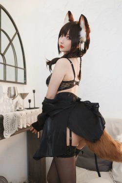 [网红COSER写真] COS福利rioko凉凉子 - 人形狐(35P)-黑丝,兔女郎