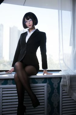 [网红COSER写真] Cosplay汪知子 - 黑丝OL(16P)-黑丝,OL