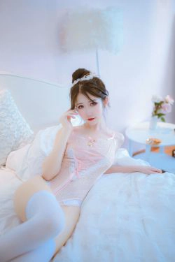 [网红COSER写真] 动漫博主阮邑_Fairy - 大象 粉色(35P)-粉嫩,床上