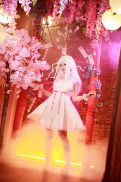 [网红COSER写真] 动漫博主G44不会受伤 - 抚子蛇神(15P)-COS
