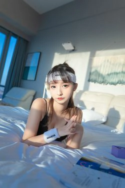 [网红COSER写真] 萝莉神楽板真冬之温度の香り(150P)-紧身裤