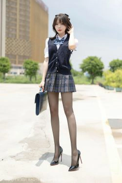 [语画界XIAOYU] Vol.553 芝芝Booty(90P)-黑丝,美腿,香车