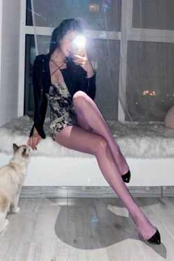 [网红COSER写真] Coser小姐姐白银 - 人妻的仙女棒(80P)-丝袜,少妇