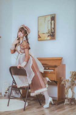 [网红COSER写真] Coser衣衣 - 透明女仆(31P)-女仆