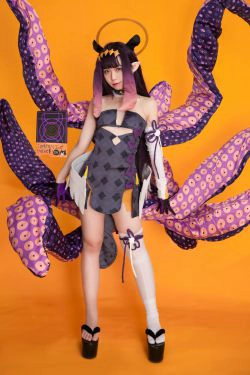 [网红COSER写真] 动漫博主G44不会受伤 - 一伊那尔栖(24P)-COS