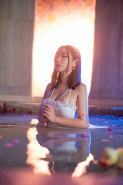 [网红COSER写真] 动漫博主穆零Mu0 - 温泉 倒影(54P)-湿身