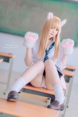 [网红COSER写真] 微博妹纸霜月shimo - 金发制服(8P)-金发