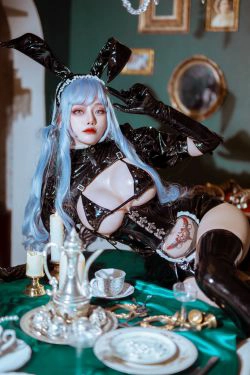 [网红COSER写真] 日本性感萝莉Byoru - Bunny Maid(25P)-兔女郎