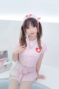 [网红COSER写真] 萝莉神楽板真冬 之心身バランス(150P)-护士,清纯