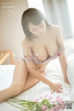 [尤蜜YouMi]  何嘉颖 玫瑰情浓(27P)-RU