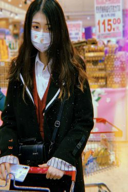 [网红COSER写真] 一米八的大梨子 - 冬日女友(18P)-女友