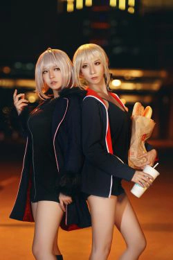 [网红COSER写真] 半半子&索索sophia - 黑贞2(34P)-COS