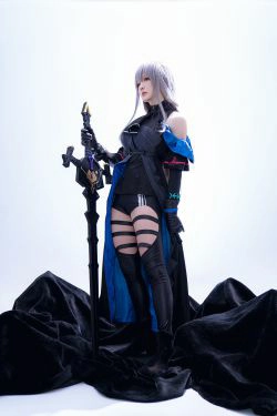 [网红COSER写真] Coser小姐姐星之迟迟 - 斯卡蒂(19P)-COS