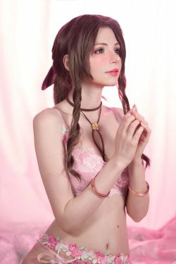 [网红COSER写真] Peach milky - Aerith Lingerie(30P)-粉嫩