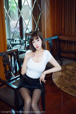 [花漾HuaYang] Vol.452 果儿Victoria(47P)-美腿,丝袜,少妇,黑丝