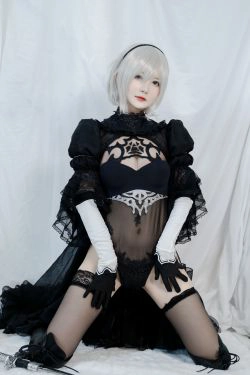 [福利COS] 51酱 - 2B黑婚纱(53P)-COS