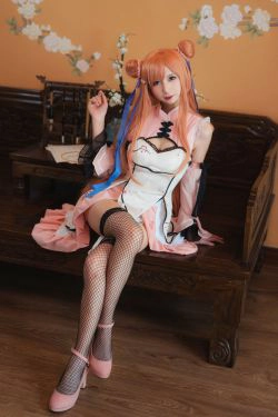 [福利COS] 贝儿酱Miki - 春梅COS(18P)-COS