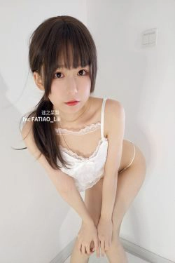 [福利COS] 迷之呆梨(发条少女)[fantia] - 有趣的假期(19P)-少女,性感