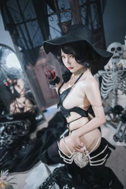 [福利COS] 一北亦北 & 八尺夫人 - 是一只熊仔(49P)-RT,COS