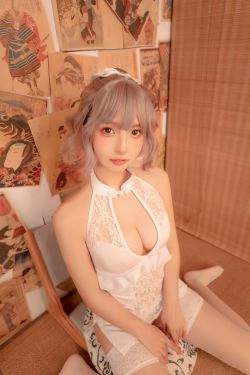 [福利COS] 神楽坂真冬 白旗袍(75P)-旗袍
