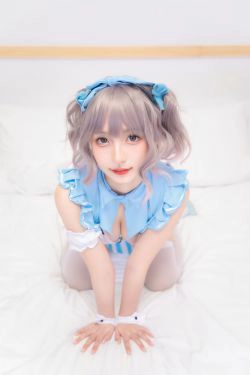 [福利COS] 神楽坂真冬 蓝调女仆(75P)-女仆