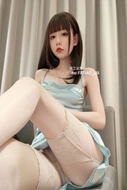 [fantia] 迷之呆梨(发条少女) - 私を見つめて(26P)-私房,睡衣