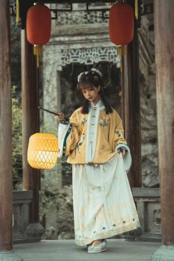 [网红COS] 动漫博主蠢沫沫 - 汉服私影(9P)-清纯,古典,少女