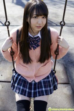 椎名香奈江《88cmのFカップと大きなヒップの豊満娘》 [DGC] NO.1256(100P)-萝莉,日本少女