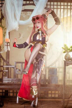 [网红COS] 是一只熊仔吗 - 布莱默顿 功夫少女(30P)-COS