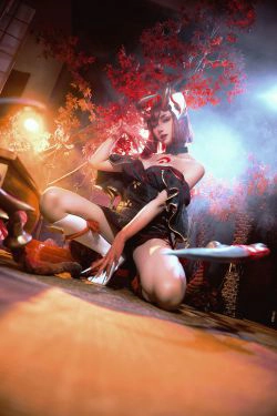 [网红COS] 瓦斯塔亚小龙虾 - 猩红之月伊芙琳(12P)-COS