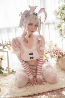 [网红COS] 皮皮奶可可爱了啦 - 粉色兔兔(70P)-兔女郎,RT
