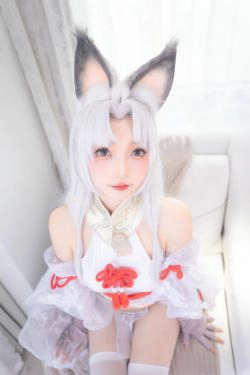 [网红COS] 萝莉神楽板真冬 白丝胡桃(75P)-猫女