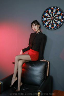 [IESS异思趣向]  模特：团团《性感红与黑》(95P)-美腿,黑丝