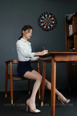 [IESS异思趣向]  模特：小六《火辣女秘书》(88P)-肉丝,美腿,秘书