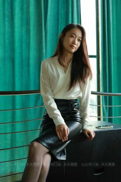 [IESS异思趣向]  模特：小高《OL黑玫瑰》(83P)-皮衣,美腿,黑丝,美女
