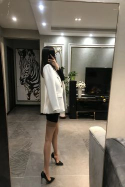 [福利COS] 丝足博主麋鹿_Monroe 2020.04.09 桃肉吊袜(37P)-肉丝
