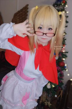 [福利COS] 萌妹子Coser摇摇乐yoyo fantia 12月会员合集 女仆系列(66P)-女仆