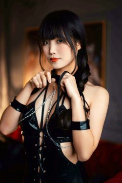 [福利COS] Cosplay汪知子 - 驯兽师(51P)-RT