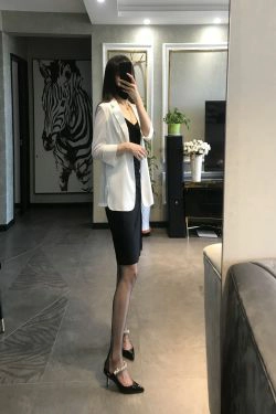[福利COS] 丝足博主麋鹿_Monroe 2020.07.12 黑色吊袜(79P)-美腿,黑丝