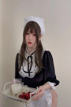 [福利COS] 蜜桃少女是依酱呀 - 女仆馆长(50P)-女仆
