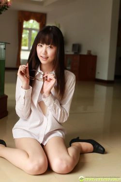 船岡咲《咲がちょ～大胆ちょ～セクシーにお手伝い！》  [DGC] NO.1326(100P)-妹子,性感,嫩模