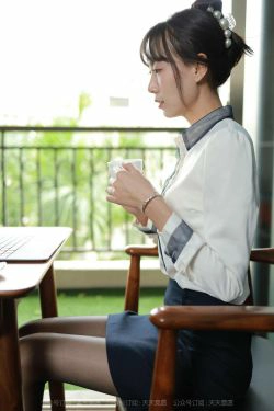 [异思趣向IESS]  模特 团团 《长腿打字员》(99P)-美腿,秘书,黑丝