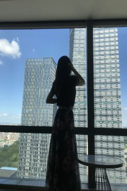 [福利COS] 丝足博主麋鹿_Monroe 2020.08.07 奔放牡丹(11P)-美腿,黑丝