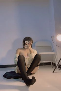 [福利COS] 宁酱 - 黑丝女仆(75P)-女仆,黑丝